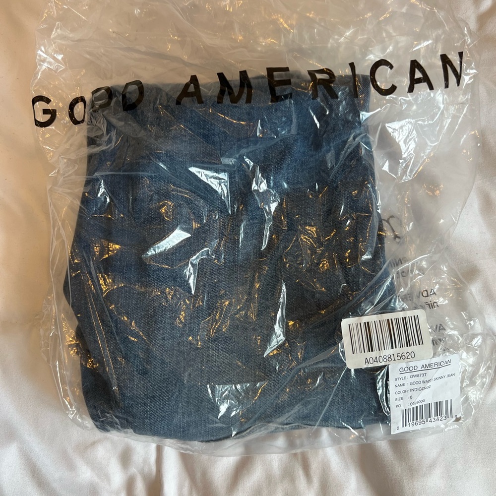 NWT Good American - Good Waist Skinny Jeans - Picture 8 of 12